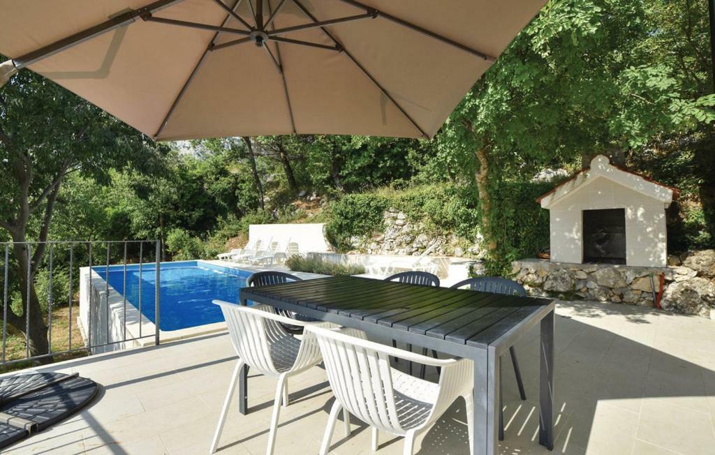 Montemare Holiday Home, Gornje Тучепи Экстерьер фото